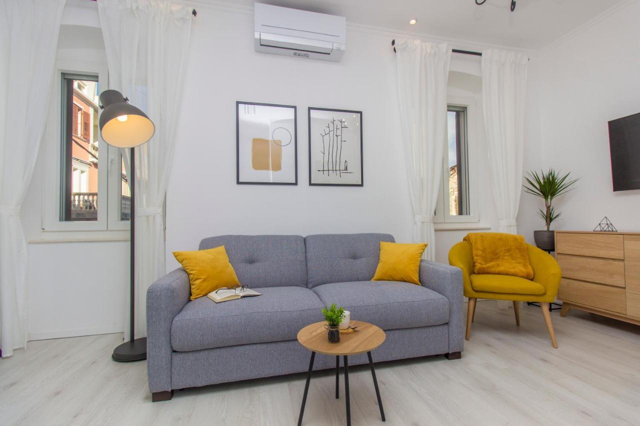 שיבניק Apartment Ena ,City Center מראה חיצוני תמונה