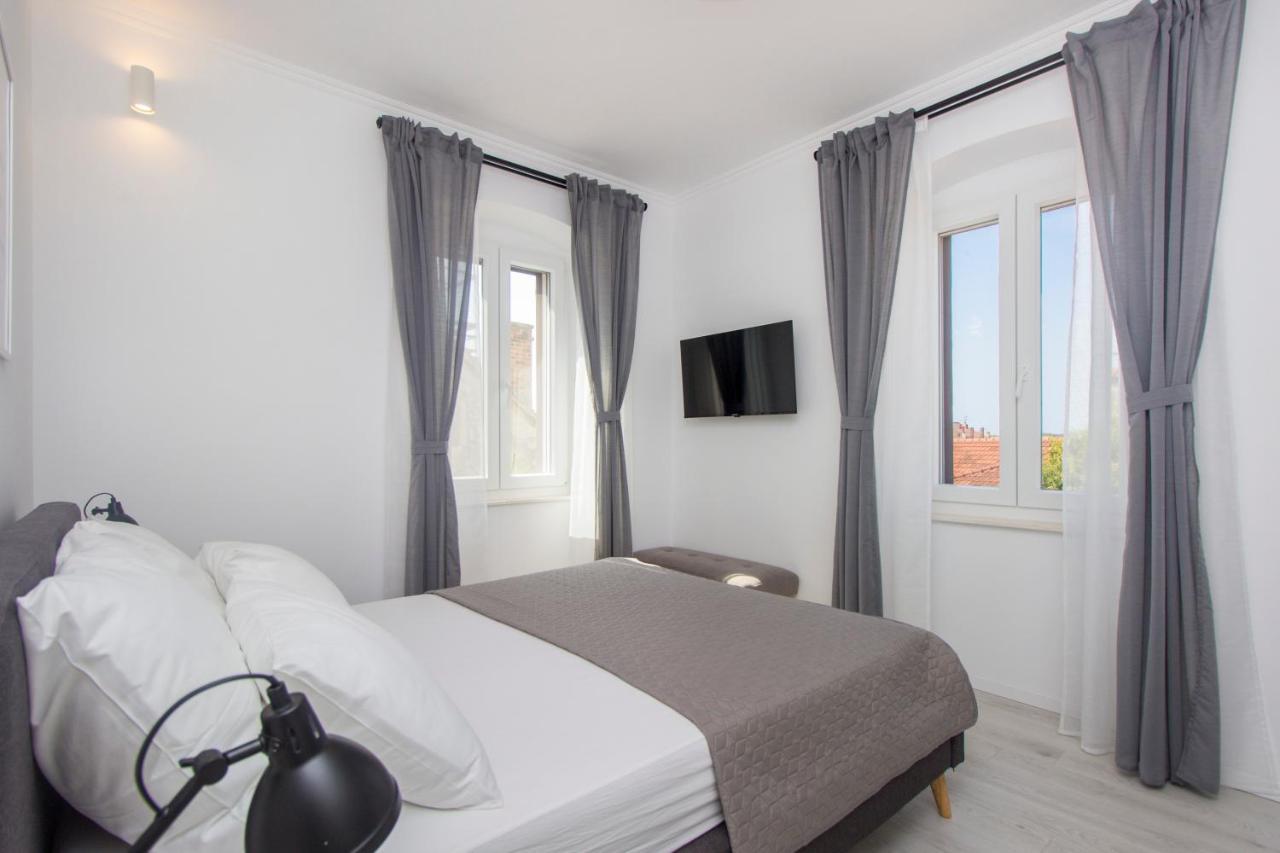 שיבניק Apartment Ena ,City Center מראה חיצוני תמונה