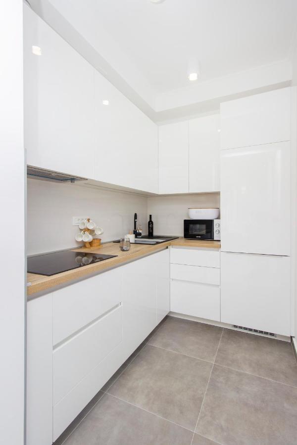 שיבניק Apartment Ena ,City Center מראה חיצוני תמונה