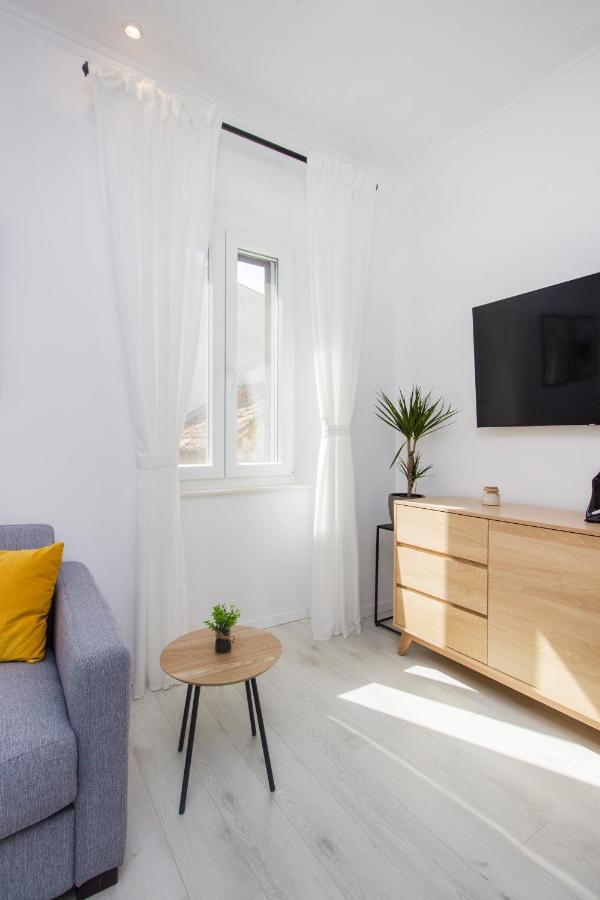 שיבניק Apartment Ena ,City Center מראה חיצוני תמונה